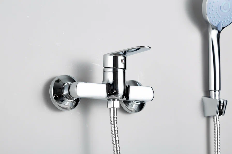 Смеситель для ванны хром FRUD R20156