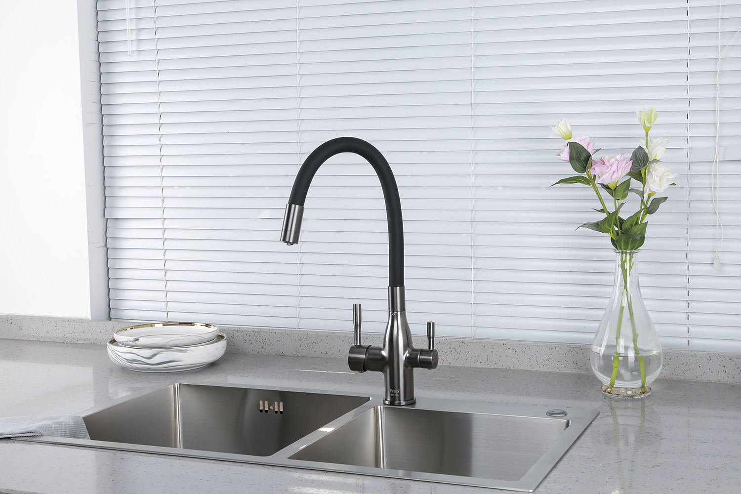 Смеситель для кухни оружейная сталь FRAP F4396-15