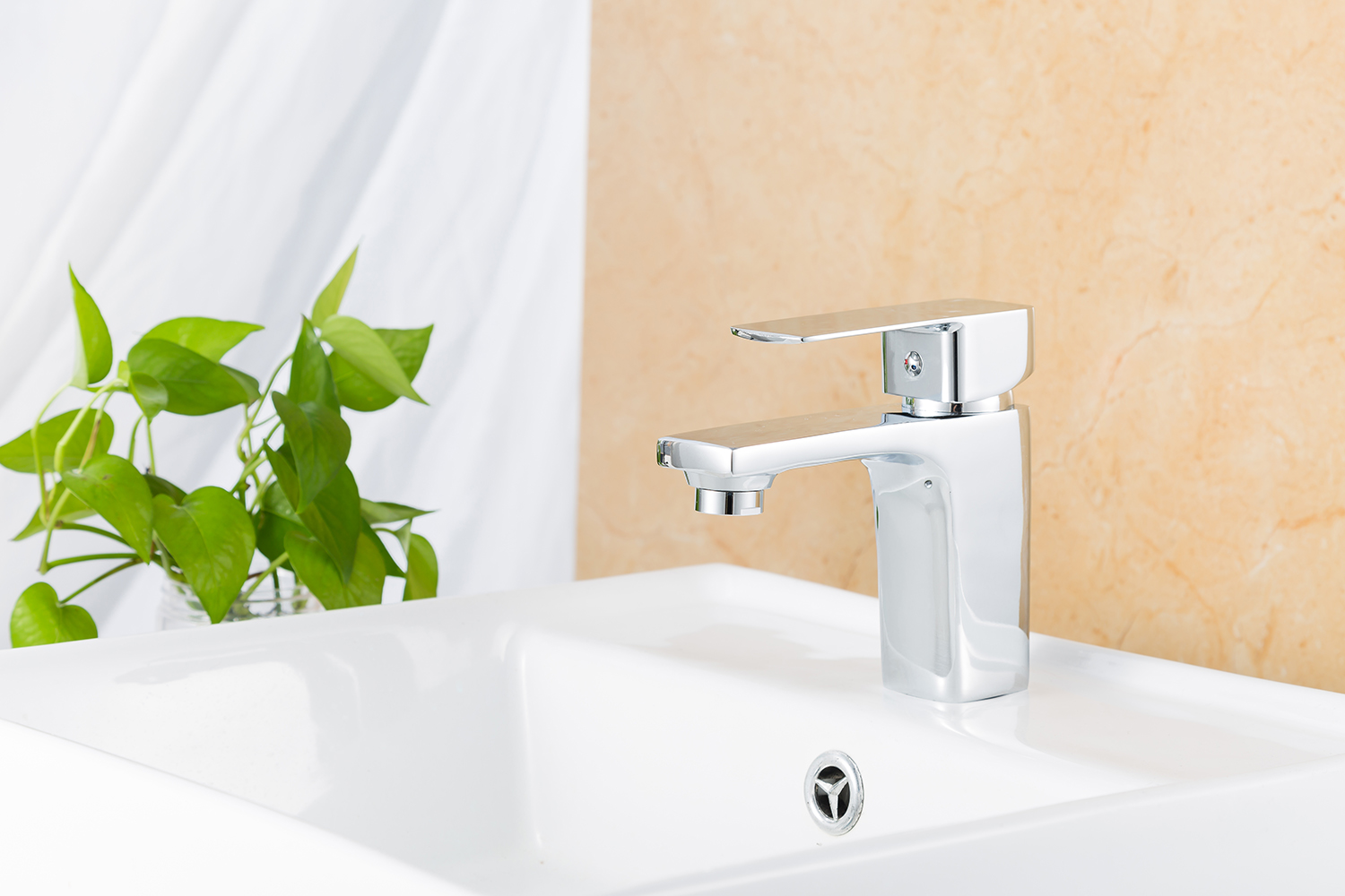 Смеситель для раковины FRUD R10131