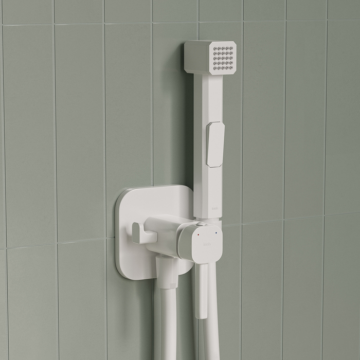 Встраиваемый смеситель с гигиеническим душем, белый матовый, IDDIS, 004WTS0i08