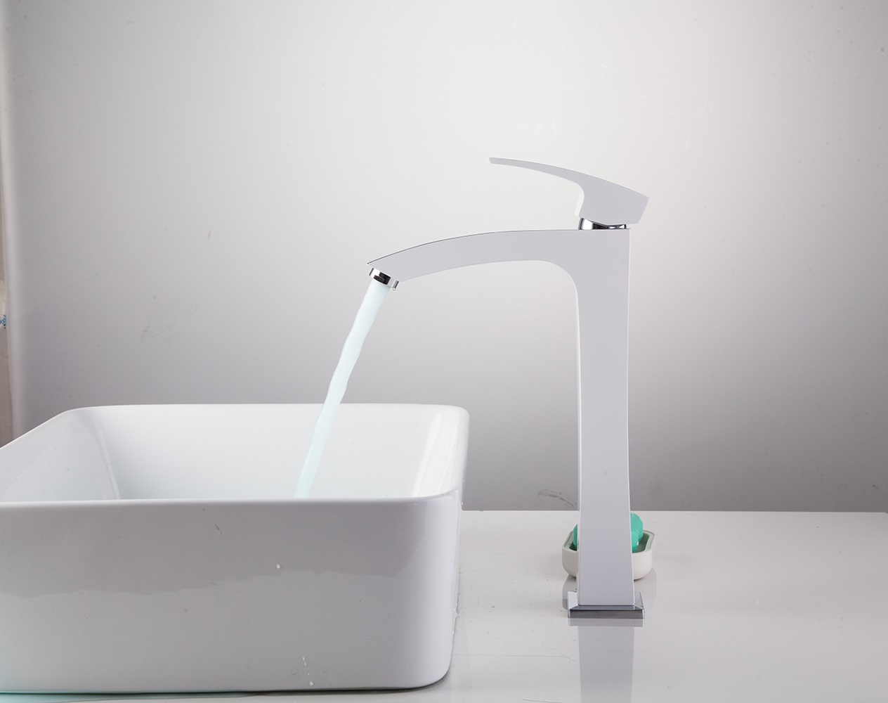 Смеситель для раковины высокий белый/хром GAPPO G1007-18