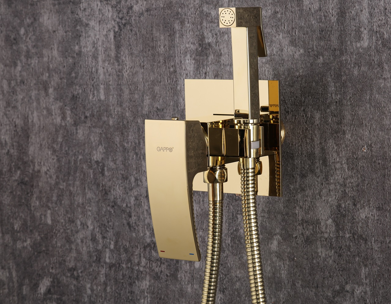 Гигиенический душ встраиваемый золото GAPPO G7207-3