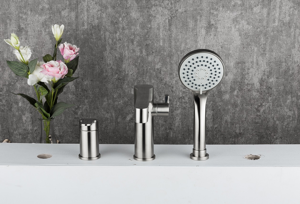 Смеситель для ванны врезной хром GAPPO G1199-30