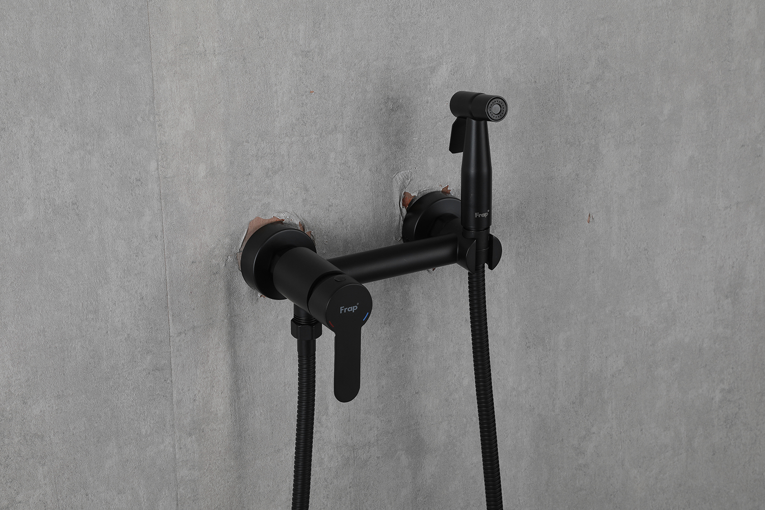 Гигиенический душ со смесителем чёрный FRAP F20801-6