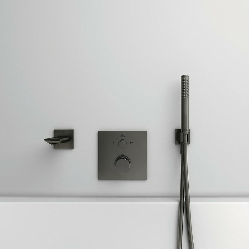 IDEALRAIN Металлический ручной душ типа Stick, цельный металлический корпус, цилиндрический BC774A5