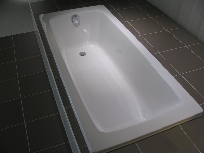 Ванна стальная серия Kaldewei CAYONO mod.749, размер 1700х700х410 мм, Easy Clean, alpine white, без ножек
