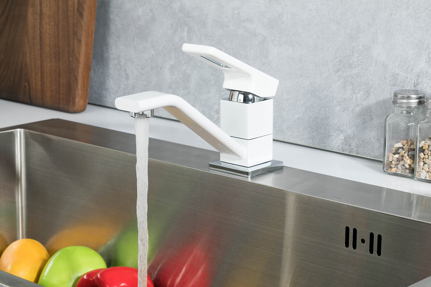 Смеситель для кухни белый GAPPO G4517-8