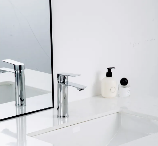 Смеситель для раковины хром FRUD R10158