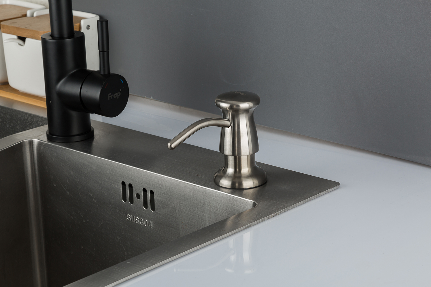 Дозатор для кухни встраиваемый сатин GAPPO G403-5