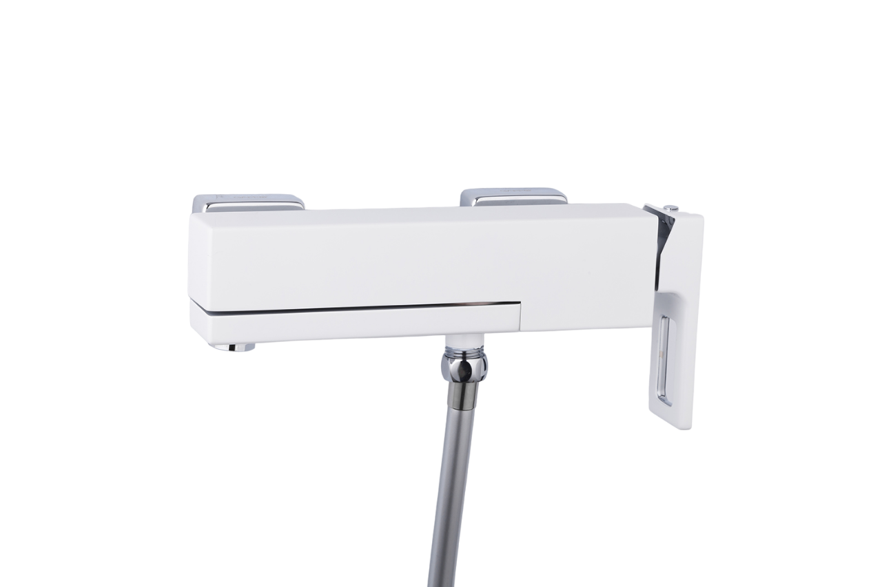 Смеситель для ванны белый/хром GAPPO G3217-8