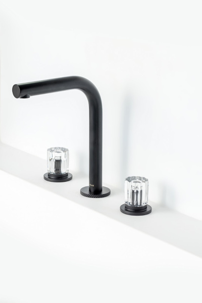 Смеситель на столешницу ELEGANTE на 3 отв. BLACK