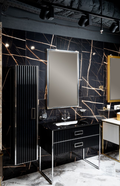 Зеркало MONACO с подсветкой 70*110CM глянец черная+хром 