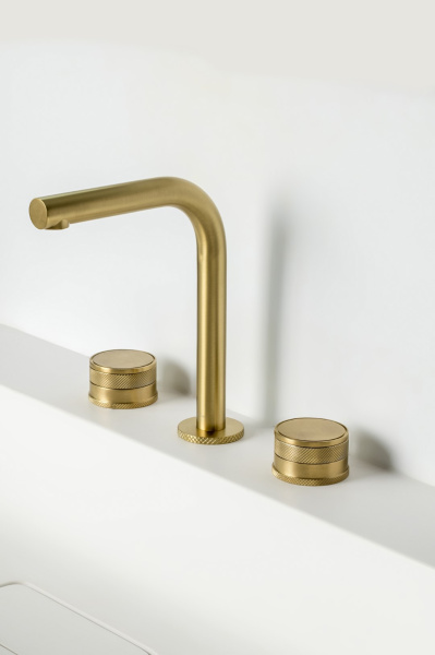 Смеситель на столешницу PRESTIGE на 3 отв. MAT GOLD