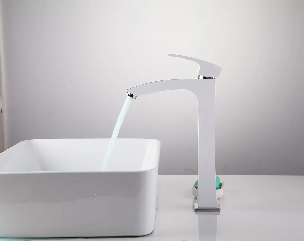 Смеситель для раковины высокий белый/хром GAPPO G1007-18