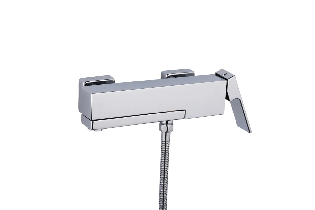 Смеситель ддя ванны хром GAPPO G3218