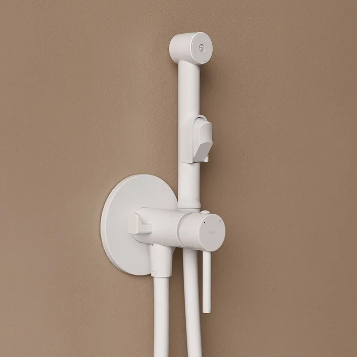 Встраиваемый смеситель с гигиеническим душем, белый матовый, IDDIS, 003WTR0i08