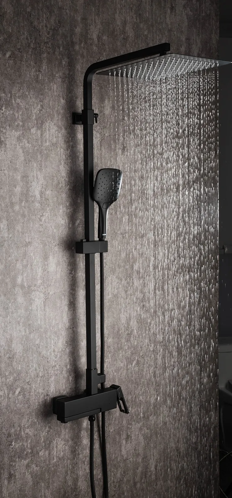 Душевая стойка со смесителем черная GAPPO G2417-6