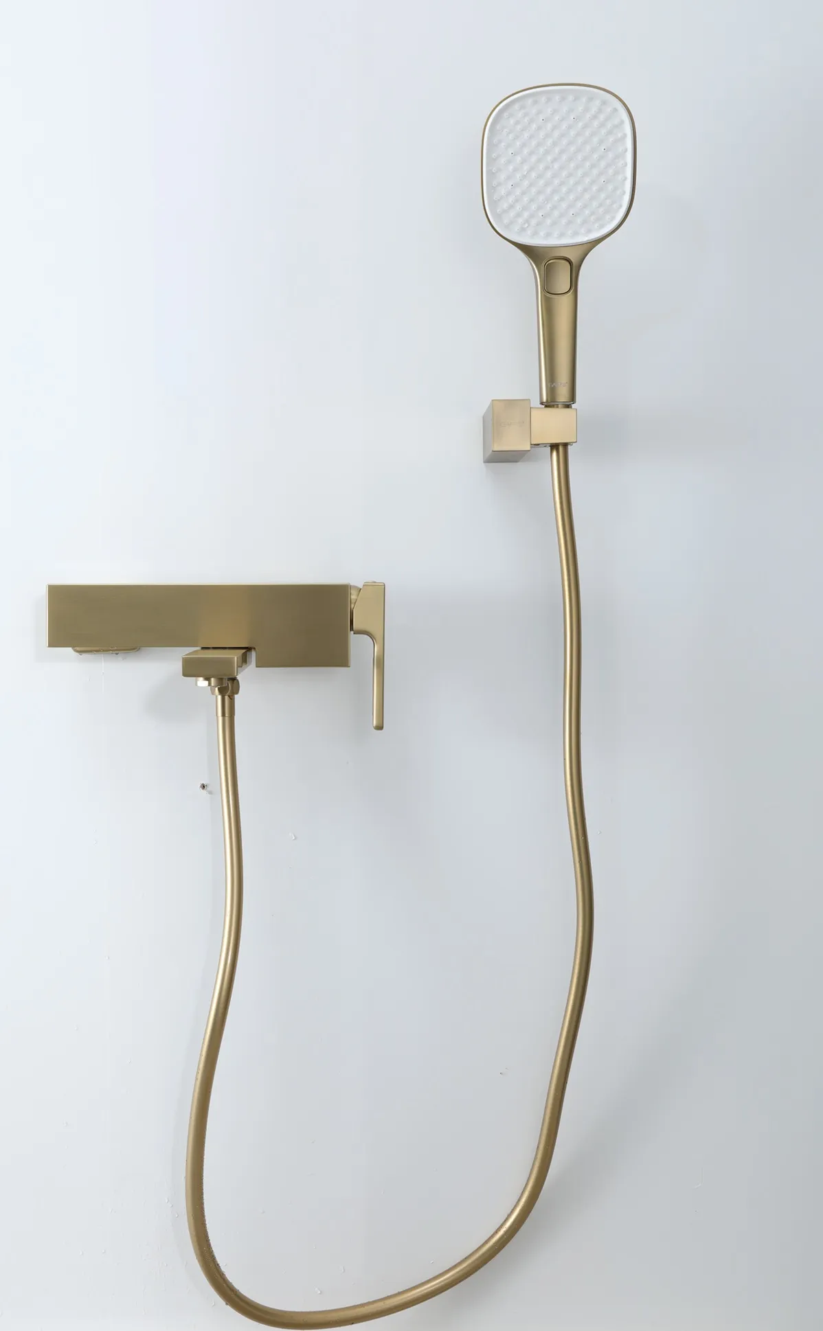 Смеситель для ванны сатин золото GAPPO G3217-3