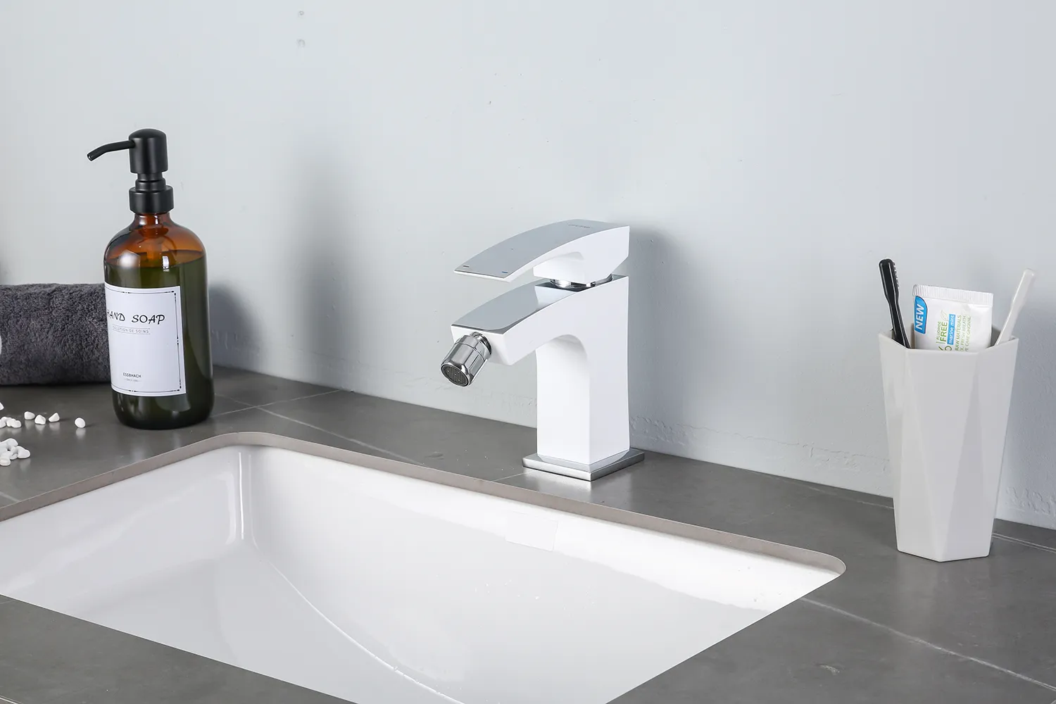 Смеситель для биде белый GAPPO G5007-8