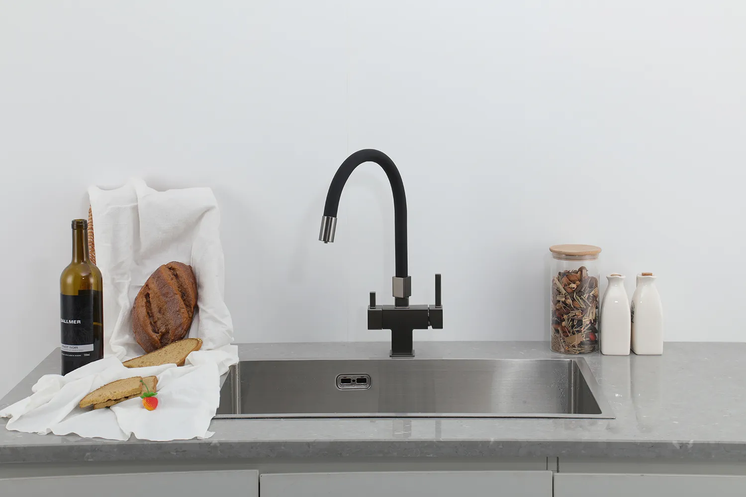 Смеситель для кухни с фильтром оружейная сталь/черный GAPPO G4395-39