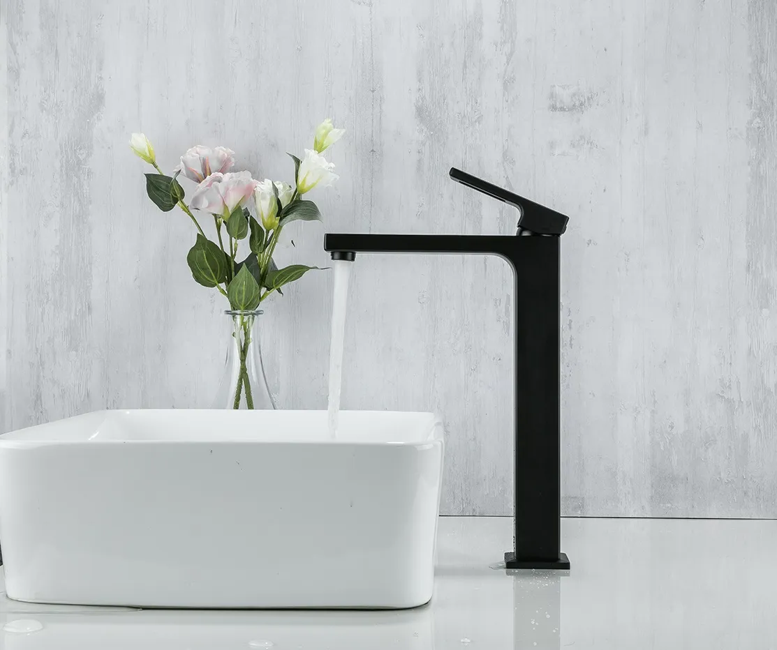 Смеситель для раковины высокий черный GAPPO G1017-62