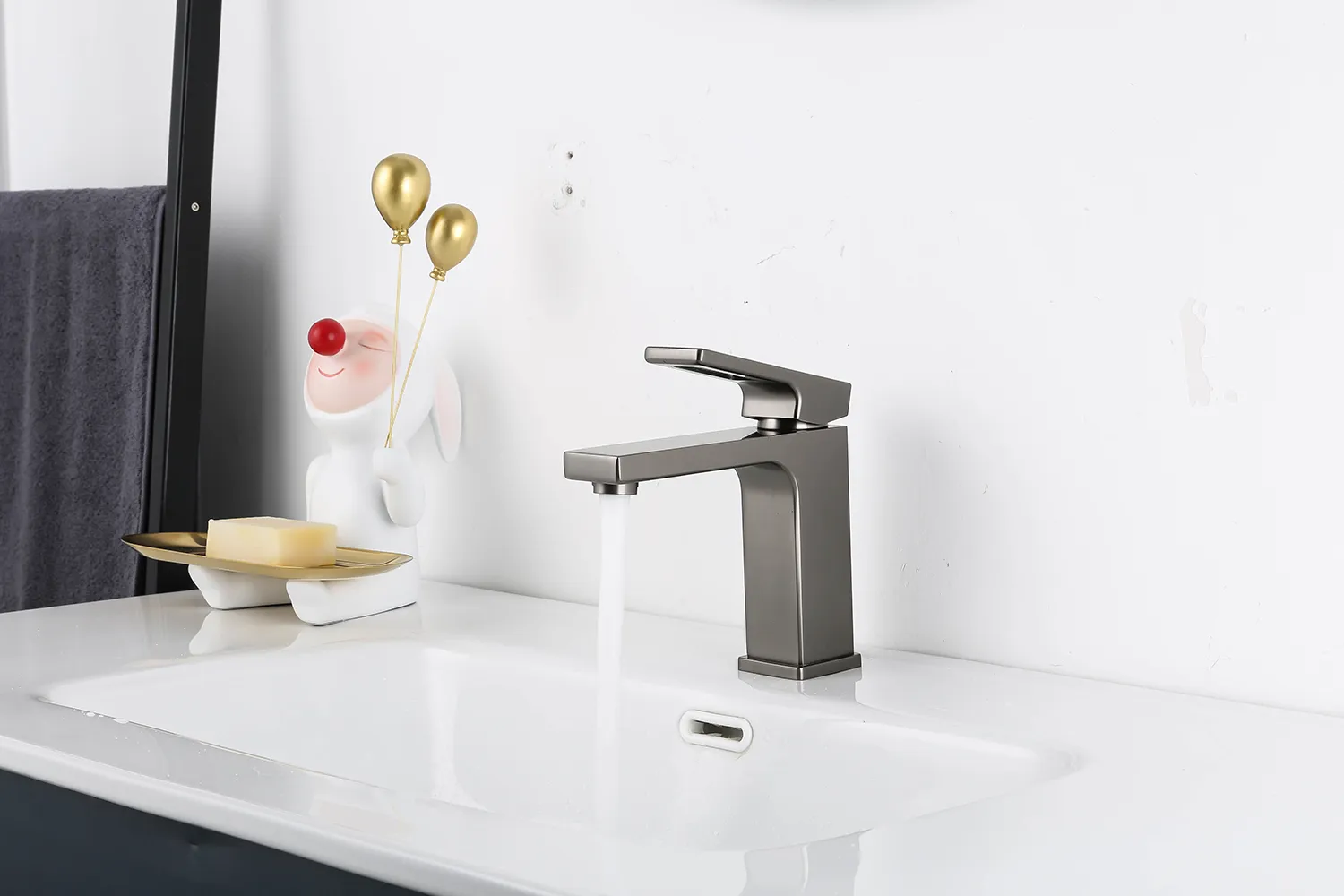 Смеситель для раковины оружейная сталь GAPPO G1017-9