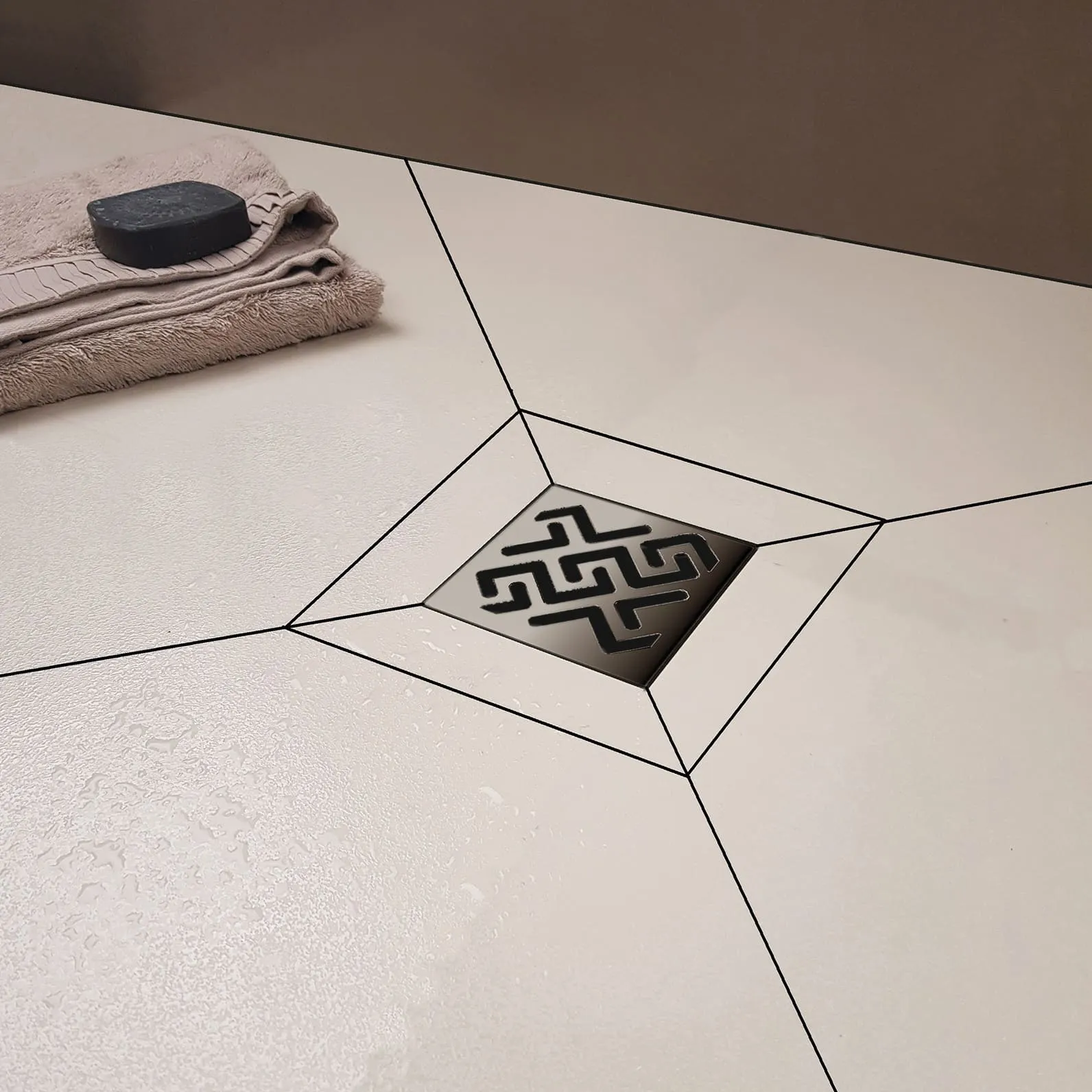 Трап BERGES водосток PLATZ Antik 150х150, Хром матовый, S-сифон D50 H60 боковой